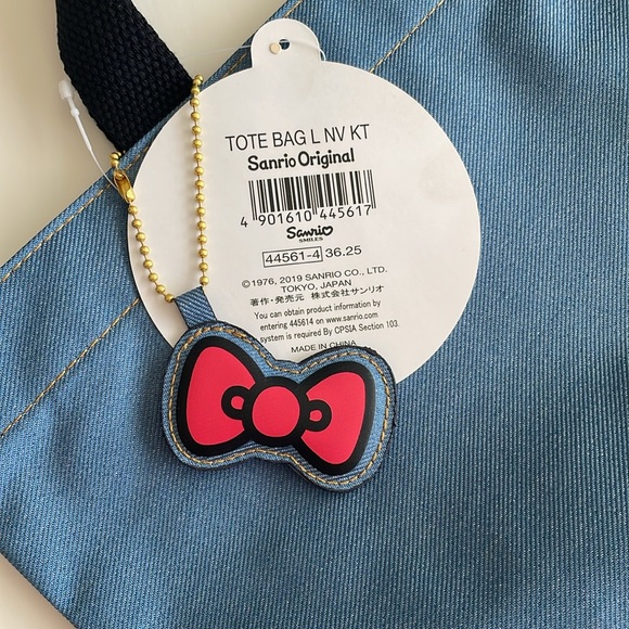 Hello Kitty Tote Bag - Picture 9 of 10